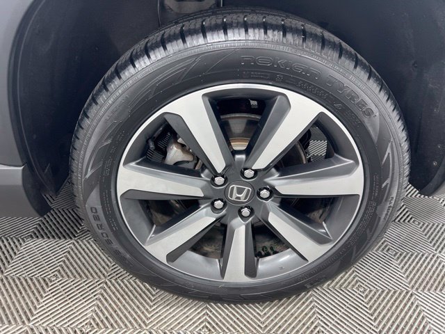Used 2023 Honda Pilot Touring image 10