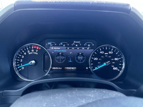 Used 2019 Ford F350 Lariat w/ Chrome Package image 9