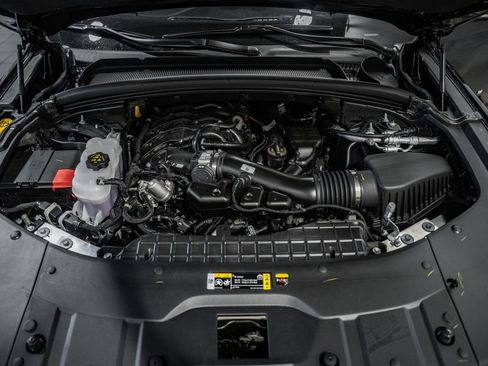 New 2025 Jeep Grand Cherokee Laredo X w/ Luxury Tech Group I image 18