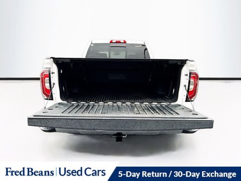 Used 2018 GMC Sierra 1500 SLT image 26