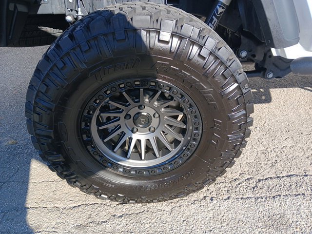Used 2025 Jeep Gladiator Sport AWD/4WD image 50