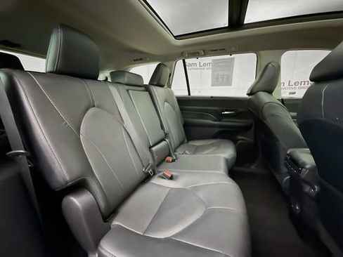 Used 2024 Toyota Grand Highlander FWD image 30