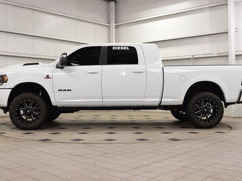 Used 2024 RAM 2500 Limited image 4