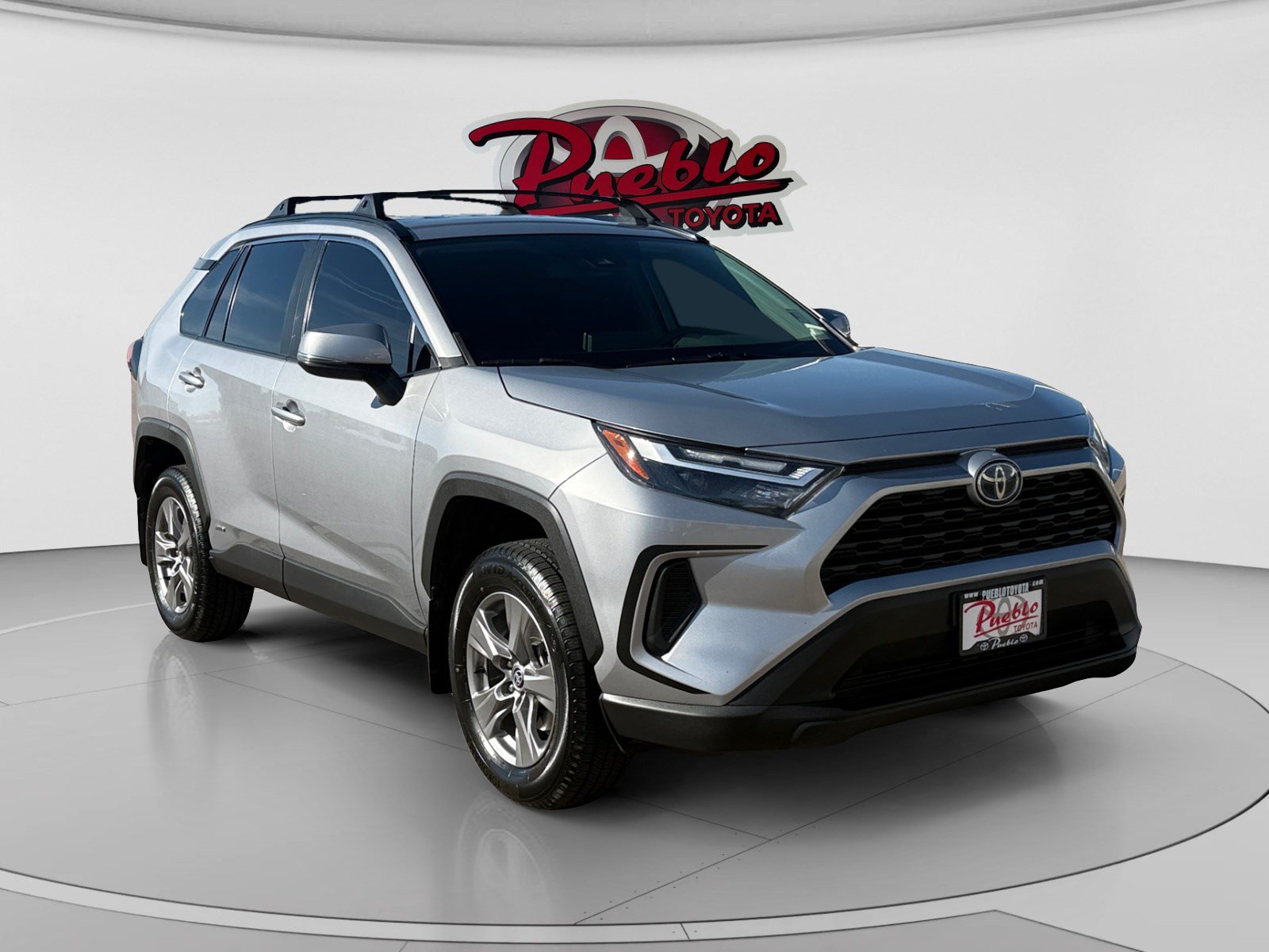 Used 2024 Toyota RAV4 XLE AWD/4WD image 7