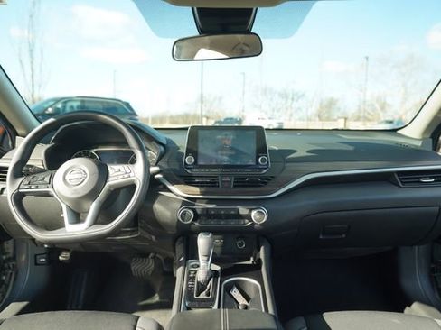 Used 2024 Nissan Altima 2.5 SV image 26