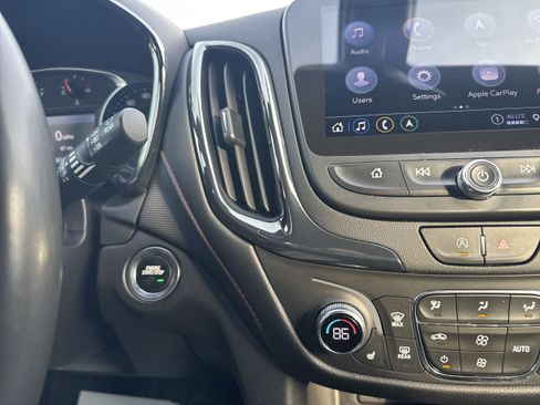 Used 2022 Chevrolet Equinox RS w/ Infotainment Package image 17
