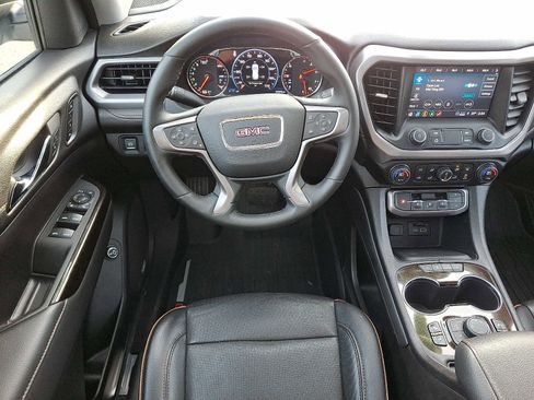 Used 2023 GMC Acadia AT4 w/ Technology Package image 11