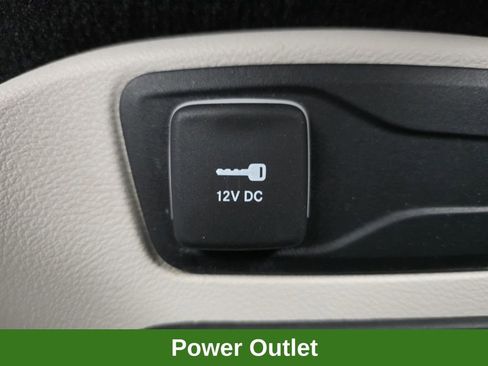 Used 2024 Chrysler Pacifica Touring-L image 32