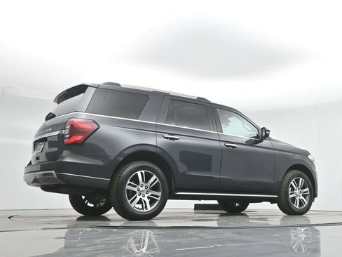 Used 2022 Ford Expedition Limited image 53