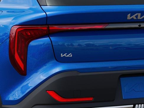 New 2026 Kia K4 EX FWD image 12