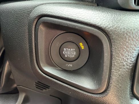 Used 2024 Jeep Wrangler Unlimited w/ Convenience Group AWD/4WD image 22