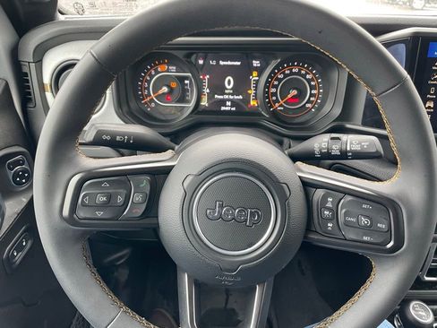 Used 2024 Jeep Wrangler Unlimited Sport AWD/4WD image 11