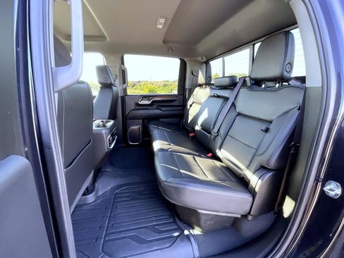 Used 2024 GMC Sierra 3500 Denali w/ Technology Package image 19