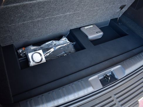 Used 2025 Lexus GX 550 image 34