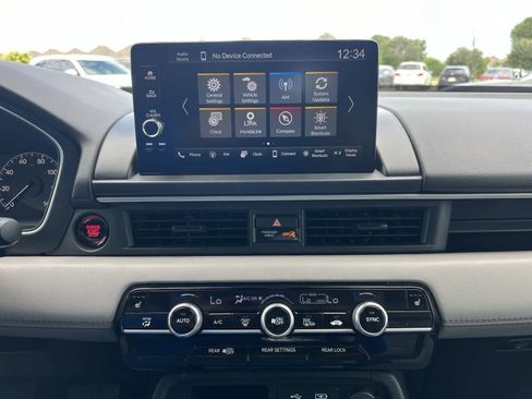 Used 2025 Honda Pilot EX-L image 29
