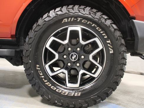 Used 2022 Ford Bronco Outer Banks image 26