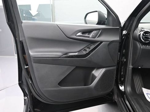 New 2026 Chevrolet Equinox LT FWD image 8