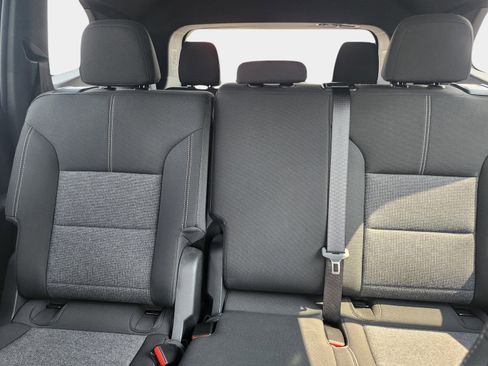 Used 2025 GMC Acadia Elevation image 29