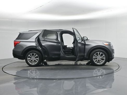 Certified 2023 Ford Explorer Limited image 38