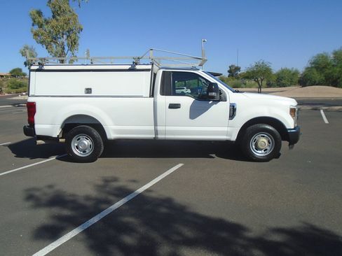 Used 2019 Ford F250 XL w/ Power Equipment Group RWD image 6