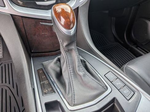 Used 2016 Cadillac SRX Luxury w/ Driver Awareness Package image 22