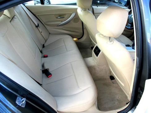 Used 2015 BMW 320i Sedan image 11
