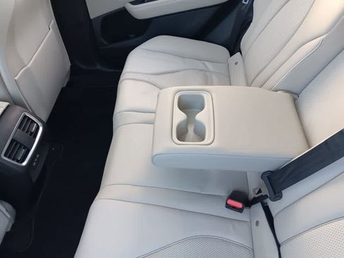 Used 2025 Acura RDX SH-AWD w/ Technology Package image 18