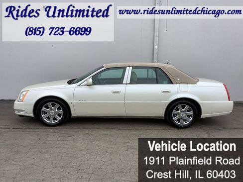 Used 2007 Cadillac DTS Luxury I w/ Trunk Convenience Package FWD image 3