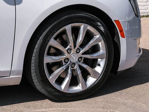 Used 2016 Cadillac XTS Premium FWD image 54