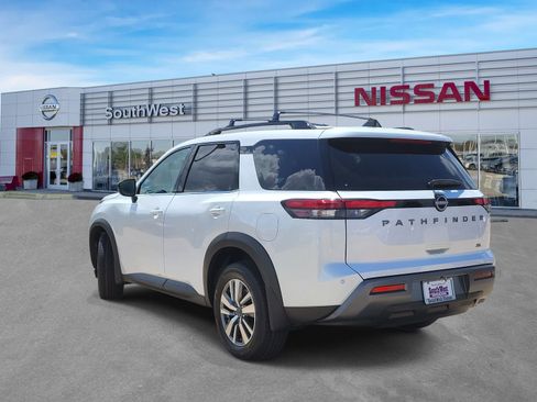 New 2026 Nissan Pathfinder SL FWD image 7