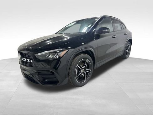 New 2025 Mercedes-Benz GLA 250 4MATIC image 9