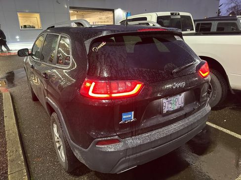 Used 2019 Jeep Cherokee Latitude Plus image 4