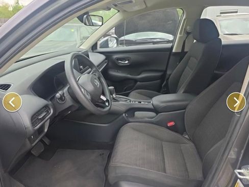 Used 2023 Honda HR-V LX image 5