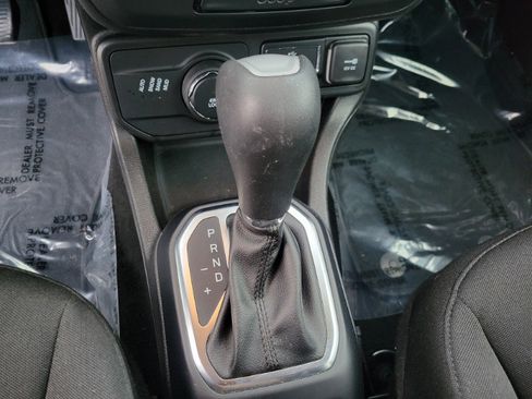 Used 2018 Jeep Renegade Sport w/ Power & Air Group image 26