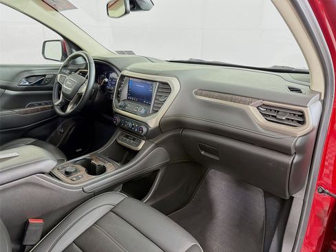 Used 2023 GMC Acadia Denali image 28