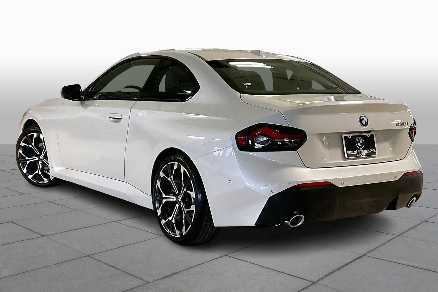 Used 2026 BMW 230i Coupe w/ Convenience Package RWD image 12