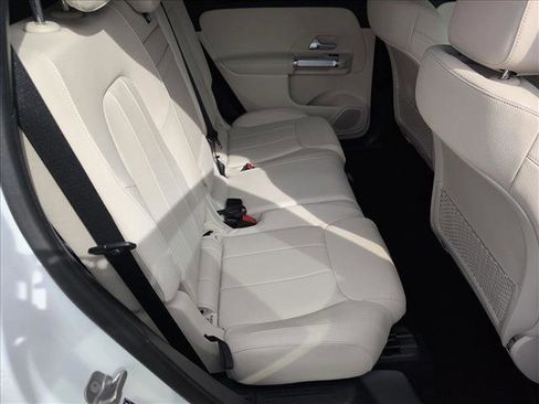 Certified 2025 Mercedes-Benz GLB 250 4MATIC w/ Winter Package image 20