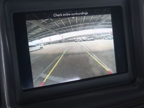 Used 2023 Dodge Challenger SXT image 18