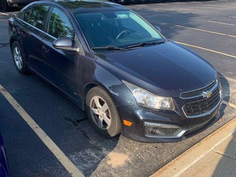 Used 2015 Chevrolet Cruze LT w/ Sun And Sound Package FWD image 4