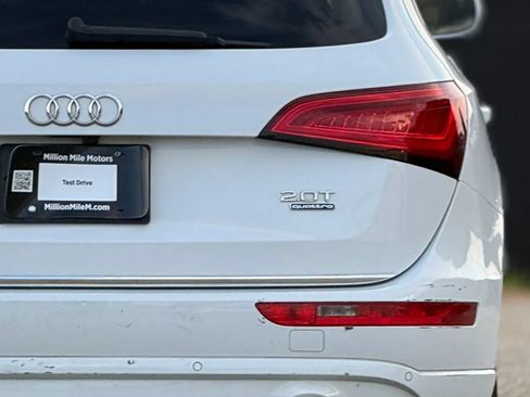 Used 2016 Audi Q5 2.0T Premium Plus w/ Technology Package AWD/4WD image 14