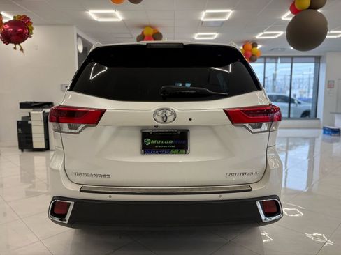 Used 2018 Toyota Highlander Limited w/ Protection Package #3 image 11