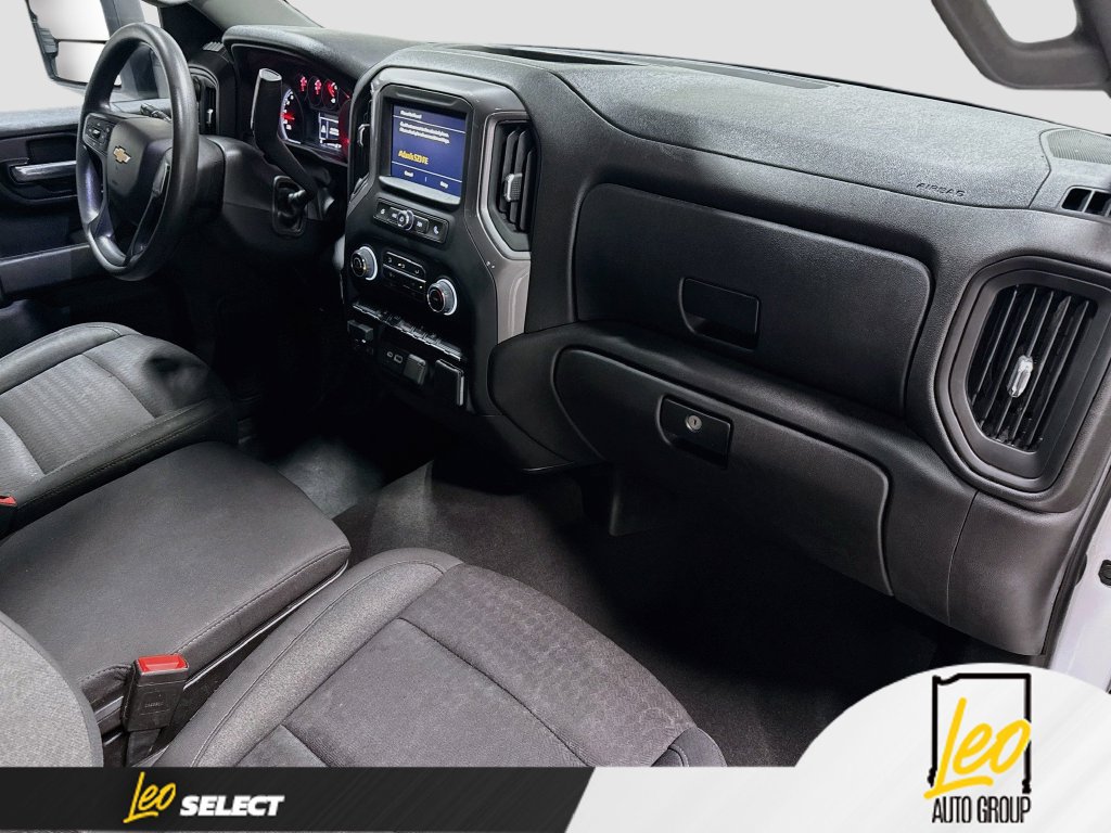 Used 2024 Chevrolet Silverado 2500 Custom w/ Custom Convenience Package AWD/4WD image 30