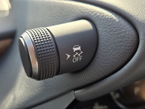 Certified 2025 Lexus ES 350 w/ Premium Package image 29