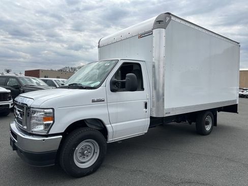 New 2024 Ford E-350 and Econoline 350 Super Duty w/ Power Windows & Locks Group image 9