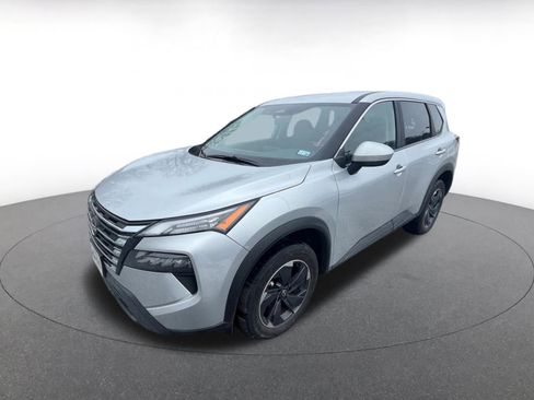 Used 2025 Nissan Rogue SV image 6