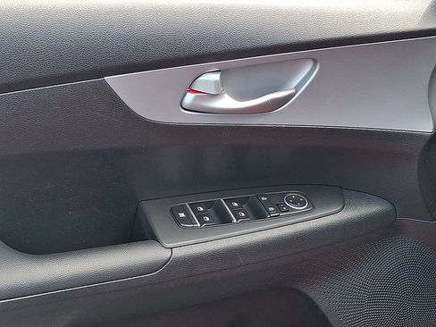 Certified 2024 Kia Forte LXS FWD image 14