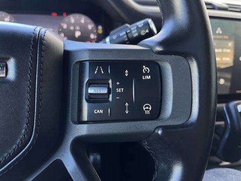 Used 2023 Land Rover Defender 130 X image 32