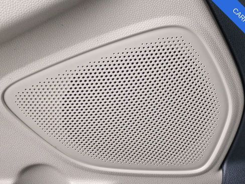 Used 2021 Ford EcoSport S image 32