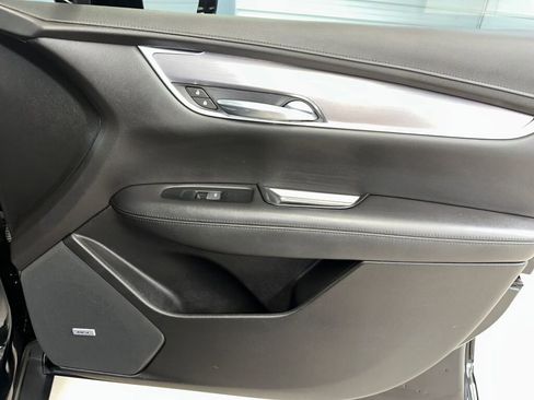 Used 2019 Cadillac XT5 Luxury image 32