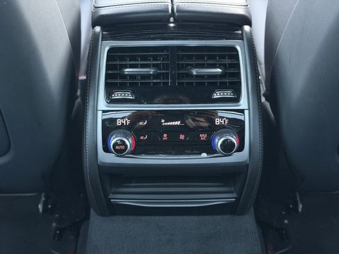 Used 2021 BMW 740i w/ M Sport Package image 26